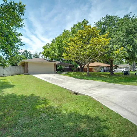 Mcqueeney Vacation Rental About 10 Mi To New Braunfels